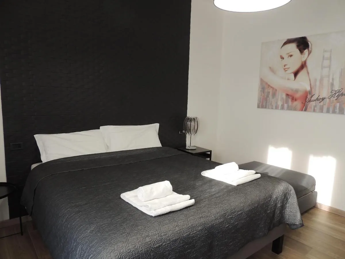 Appartamento Appa49 vicino Ospedale Borgo Roma, Fiera e Univr Verona 0*,  Italia