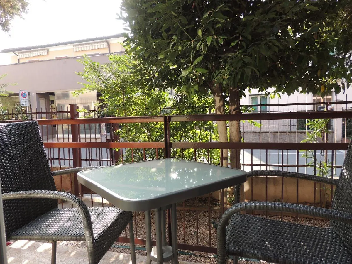 Appartamento Appa49 vicino Ospedale Borgo Roma, Fiera e Univr Verona 0*,
